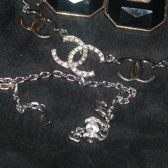 Just 4 Fun Jewelry Lot Necklace Bracelet Earrings Pin - Picture 2 of 5